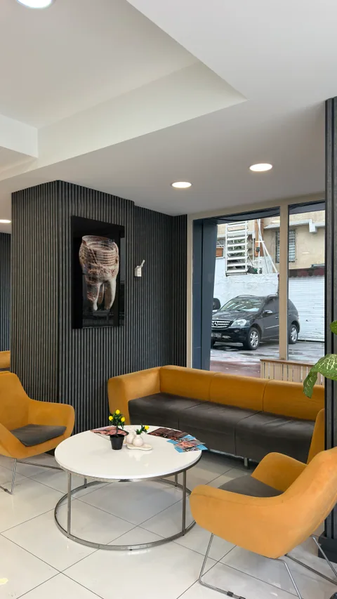 Popüler Dent · Waiting area